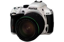 Pentax K-50 DSLR Camera 16MP 18-135mm Lens - White